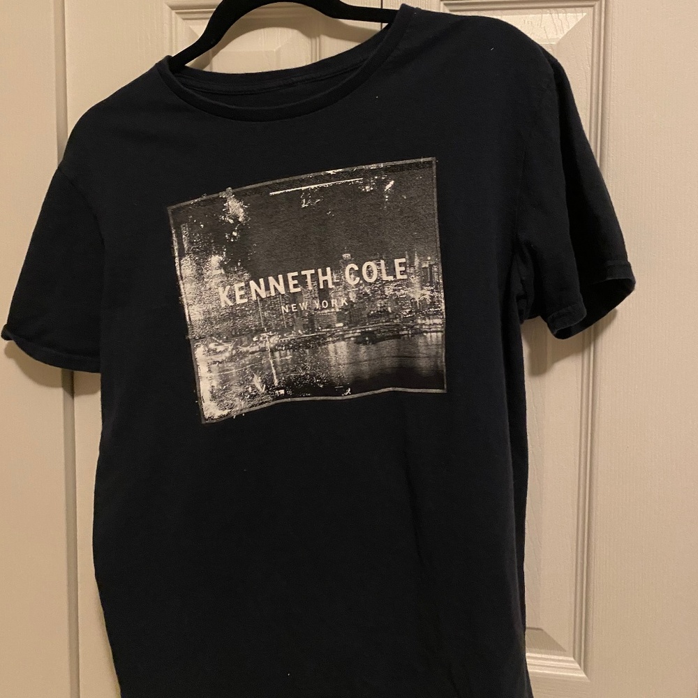 Black Kenneth Cole T-shirt